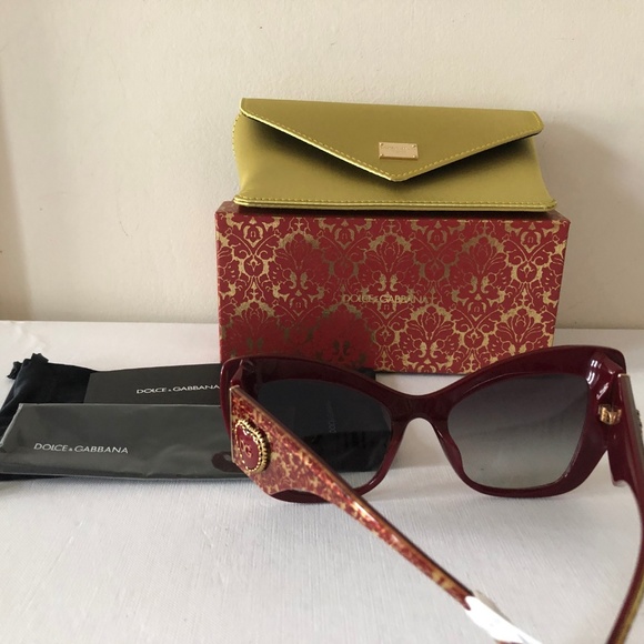 Dolce & Gabanna Chunky Cat-Eye Sunglasses & Logo ❤ - Picture 8 of 8